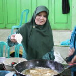 Pemberdayaan Ibu-Ibu PKK Desa Sirnabaya Dalam Menumbuhkan Jiwa Kewirausahaan Melalui Pelatihan Pembuatan Chicken