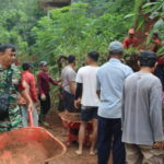 Gotong Royong Penanganan Darurat Tanah Longsor di RT 04/RW 6 Kelurahan Kutasari Desa Sirnabaya