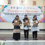 LAGI IBU KADES SIRNABAYA MENGHARUMKAN RAJADESA DI TINGKAT KABUPATEN CIAMIS